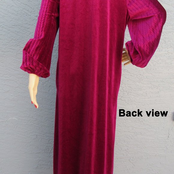 Sz MED Lisanne Robe, Full length zip front robe, Raspberry pink polyester/nylon - Picture 10 of 14